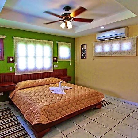 Hotel La Mar Dulce Ґранада Екстер'єр фото