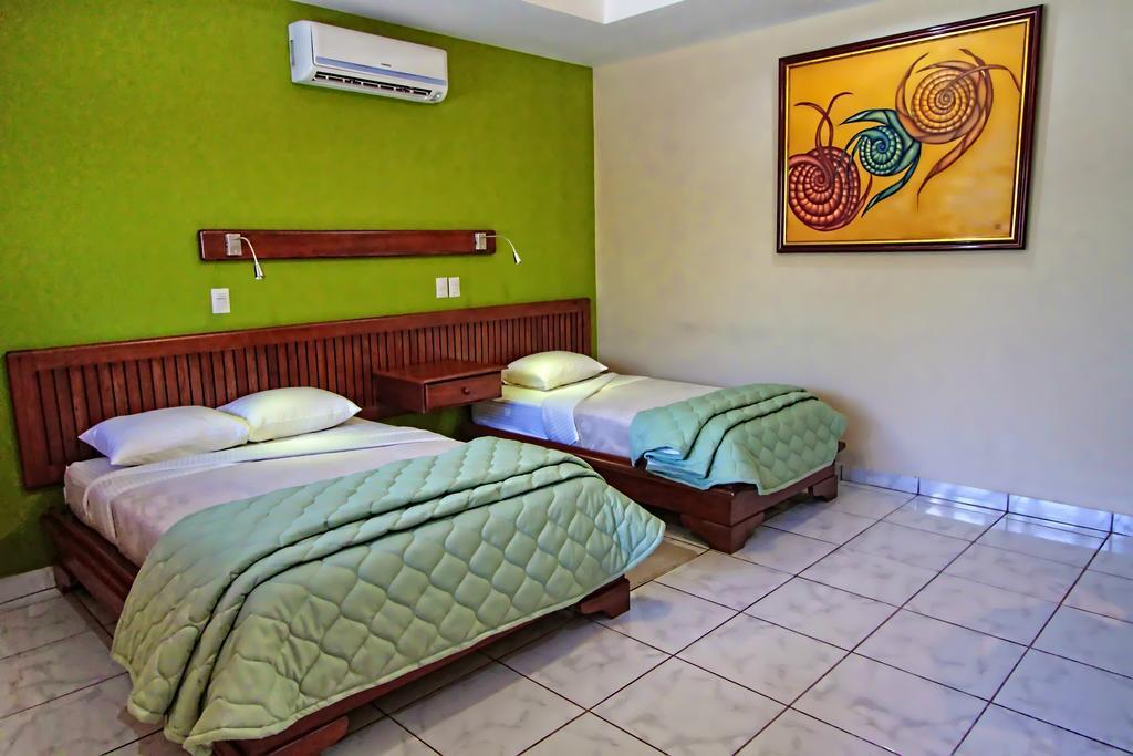 Hotel La Mar Dulce Ґранада Екстер'єр фото